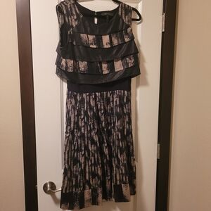 BCBG Maxazria Dress Women's Sz 10 Layered Pleated Fit Flare Geometric Sleeveless